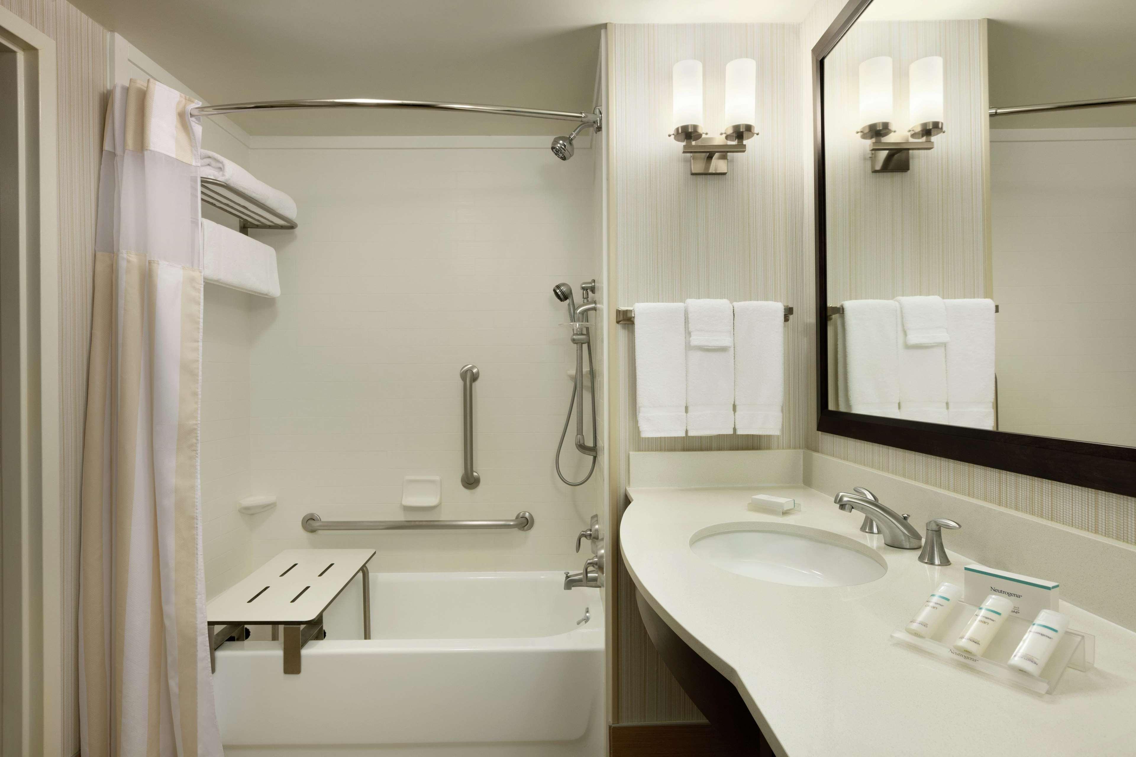 Hilton Garden Inn Rochester/Pittsford Bushnell Basin Eksteriør bilde